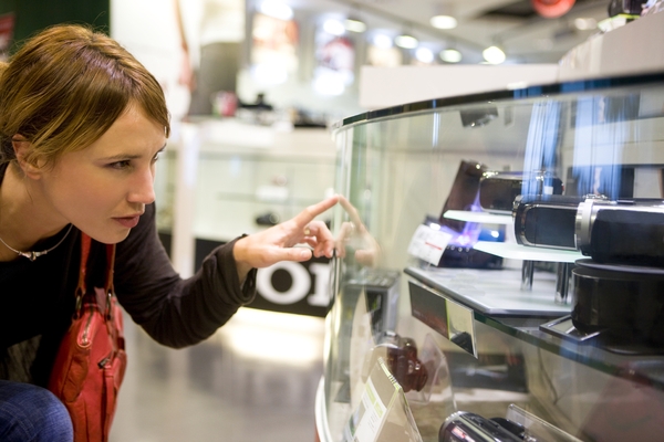 shopper assistant pwc